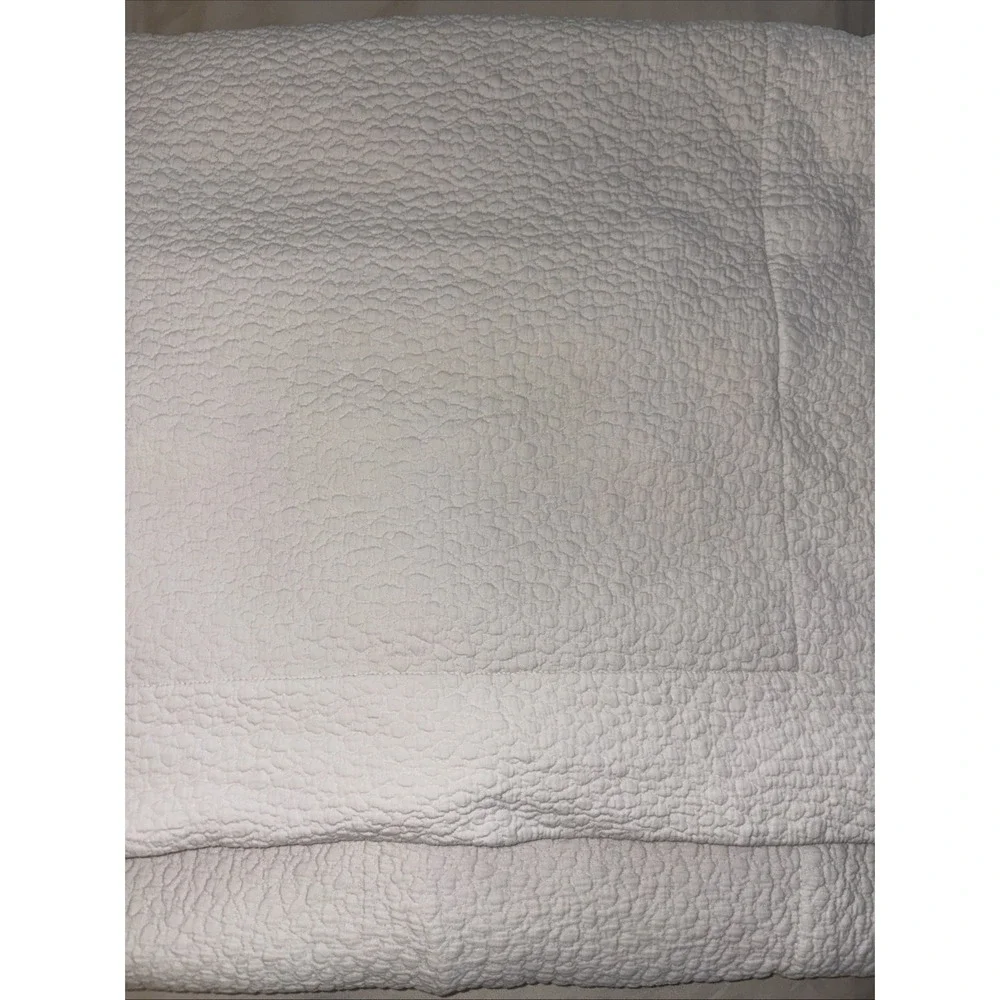 2 SDH Euro Shams Made in Italy  100 % Egyptian Cotton cream color luxury bedding